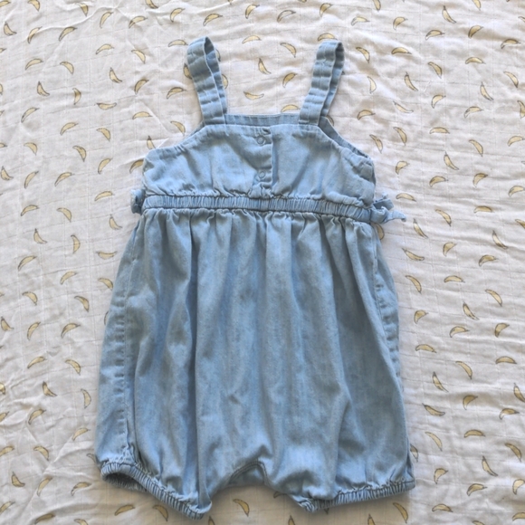 Baby Gap toddler denim romper one piece - Picture 2 of 4